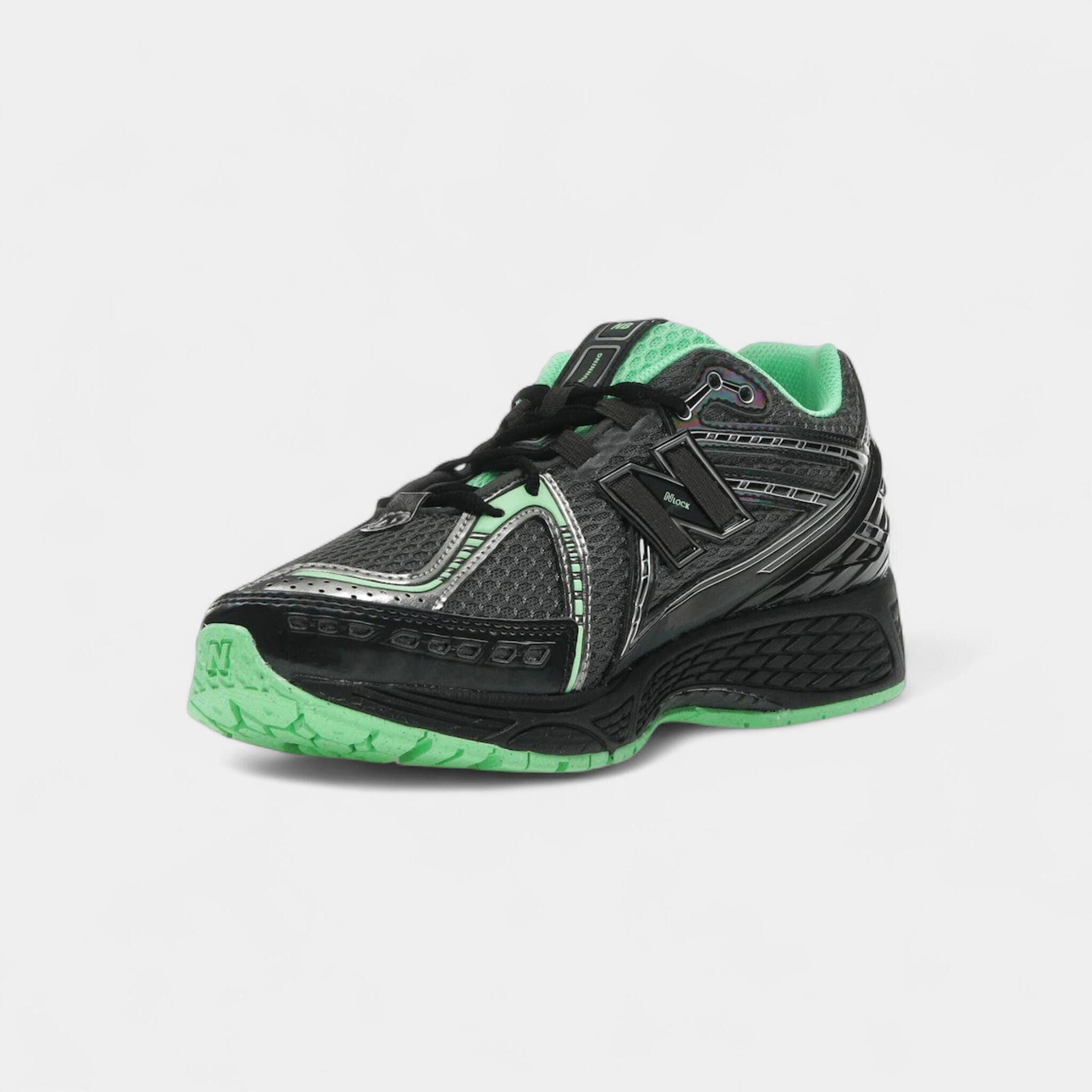 New Balance 1906R Dark Silver Metallic Lab Green 3/4