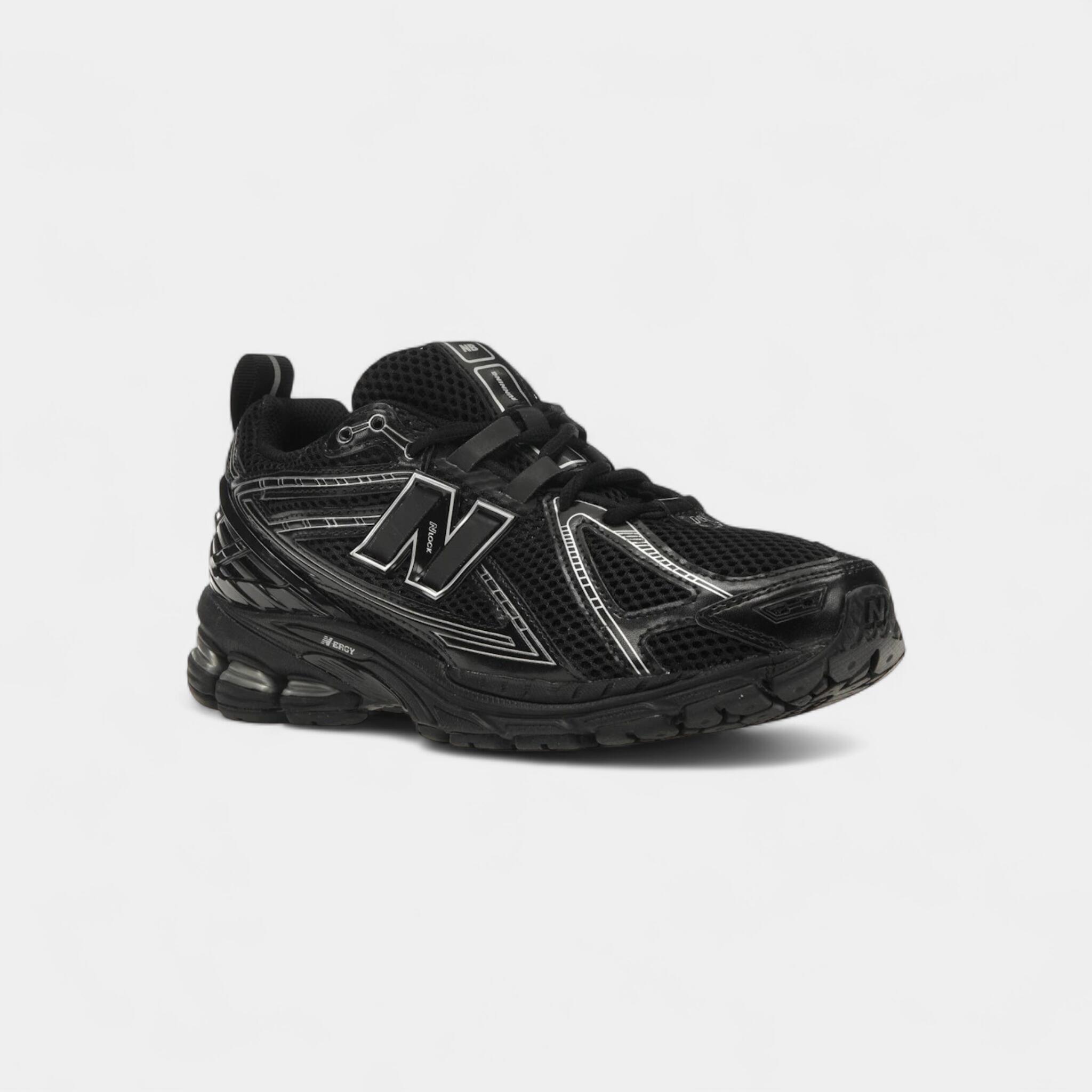 New Balance 1906R Black Grey 2/4