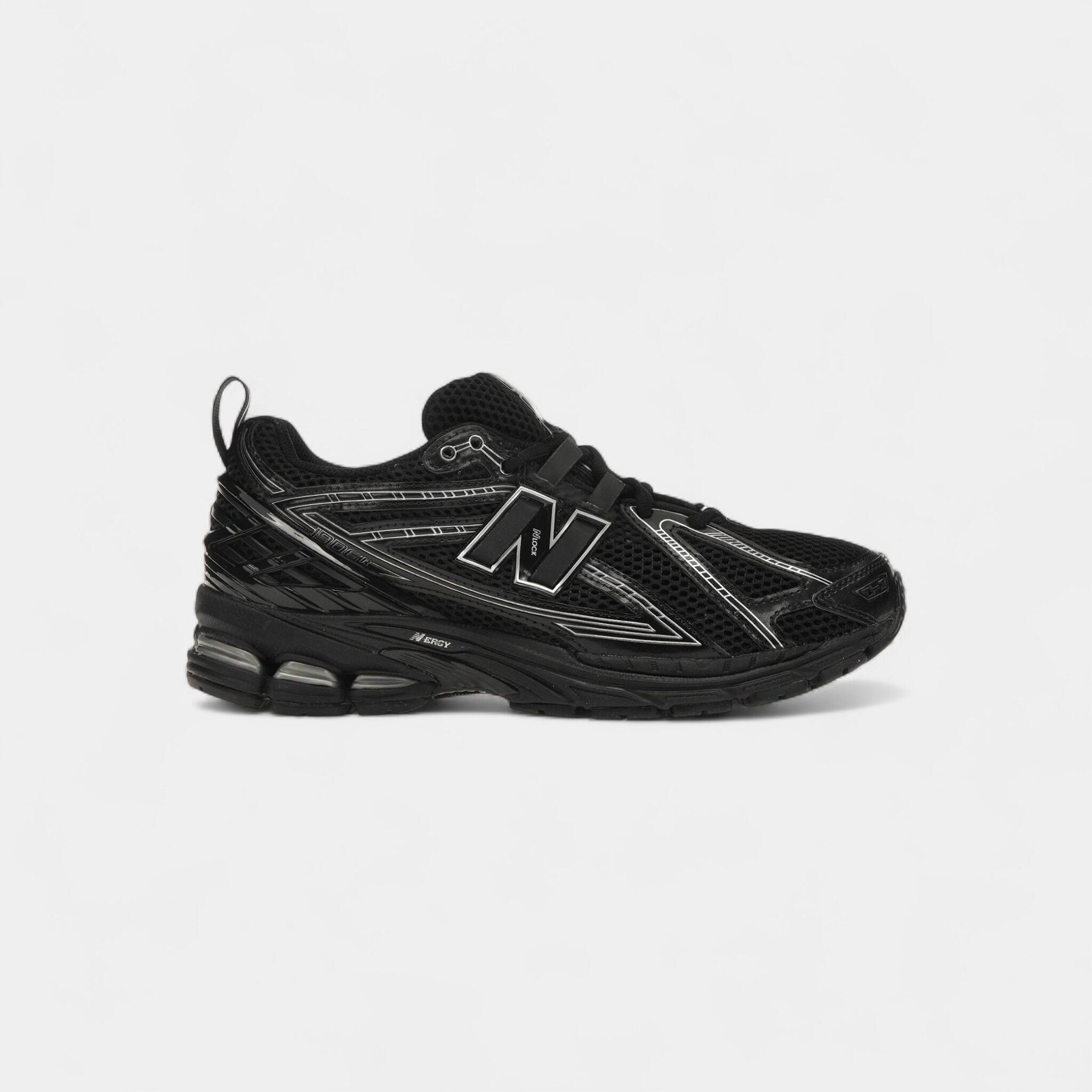 New Balance 1906R Black Grey 1/4