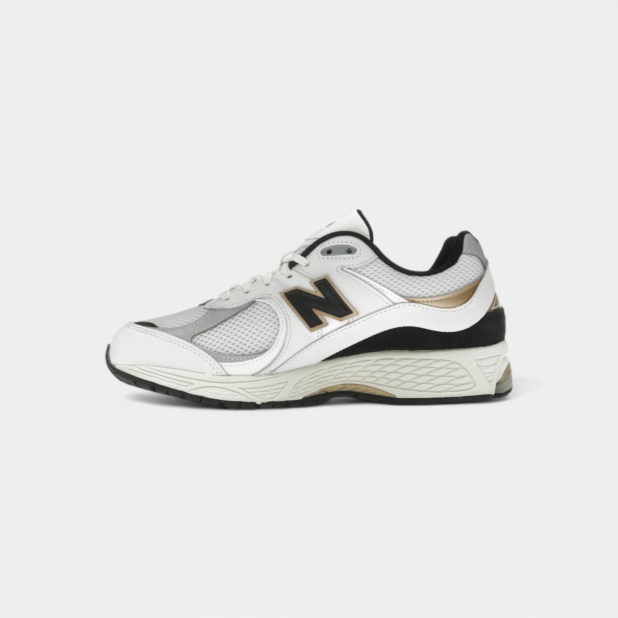 New Balance 2002R White Black Gold Metallic 4/5