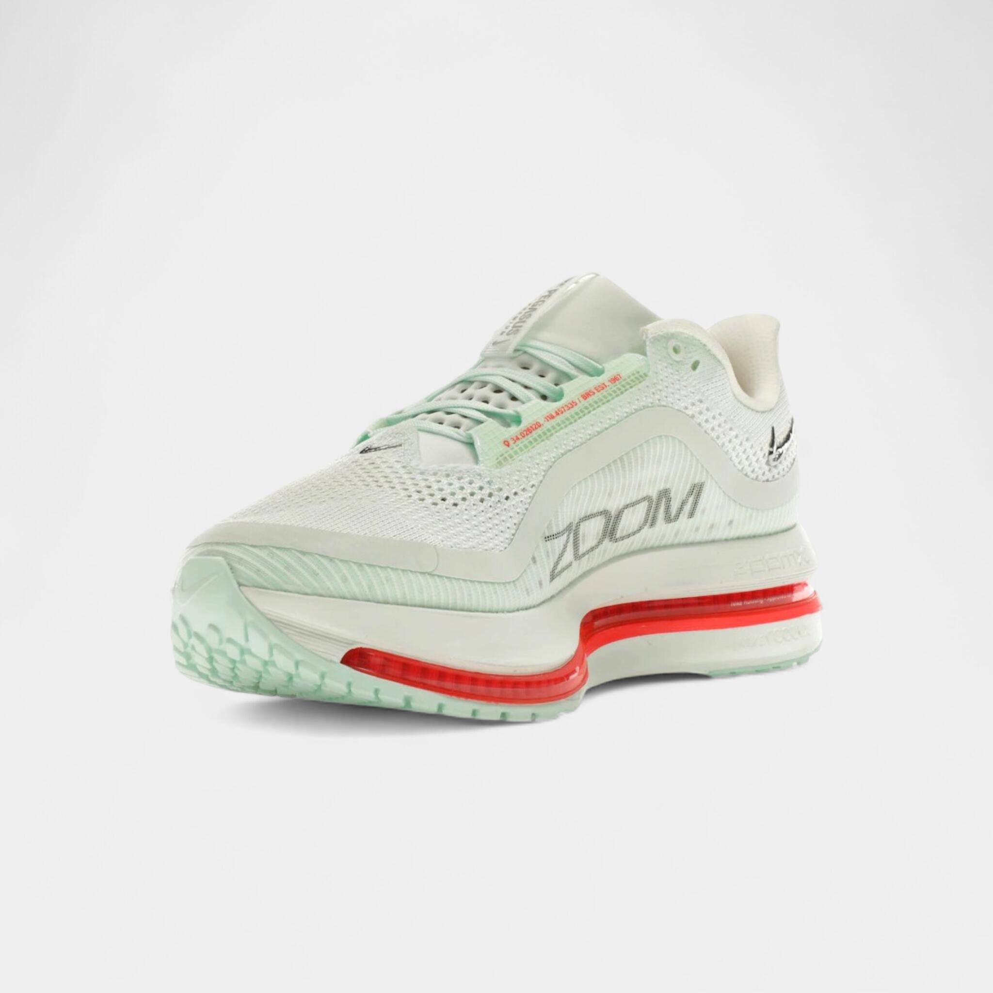 Nike Air Zoom Pegasus Premium Barely Green 3/4