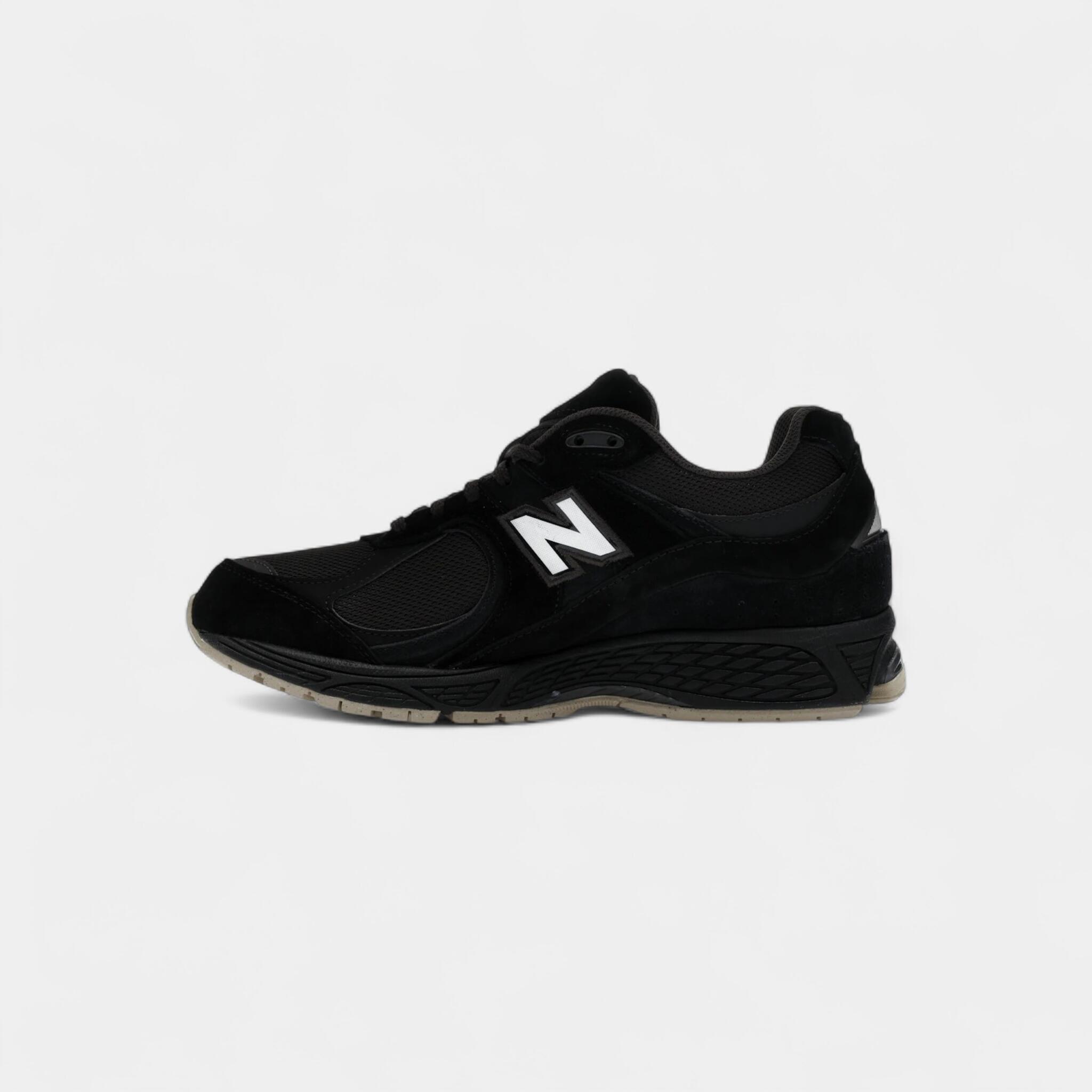 New Balance 2002R Black Timber Wolf White 4/5