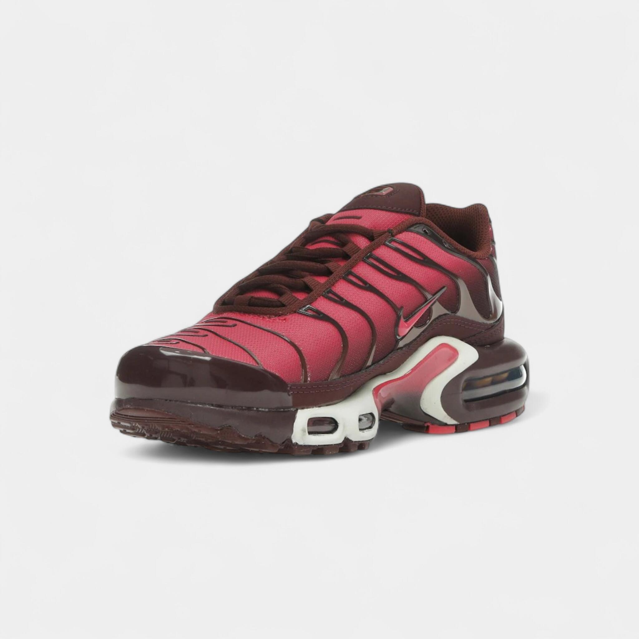 Nike Air Max Plus Burgundy Crush (Women's) 3/4