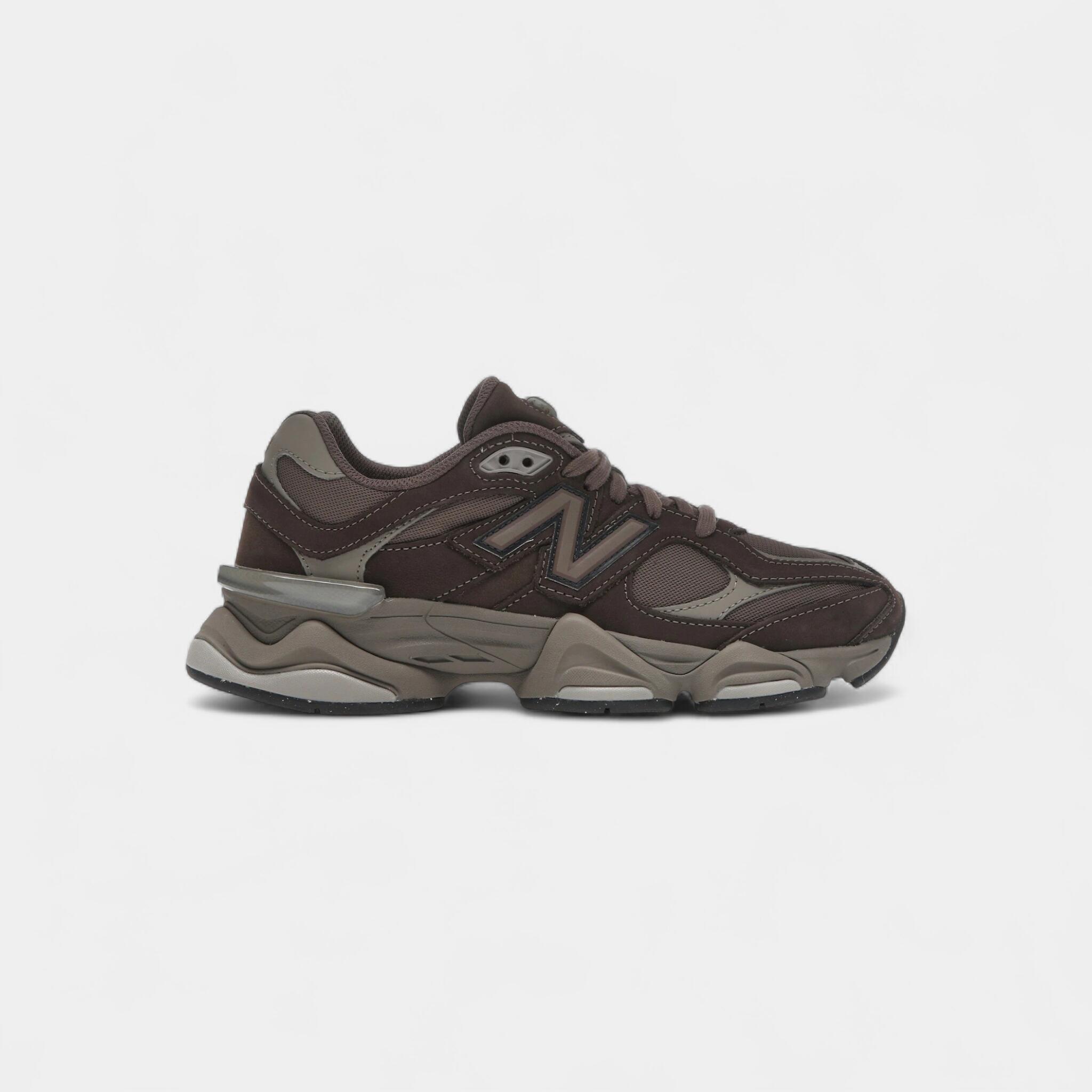 NEW BALANCE picture