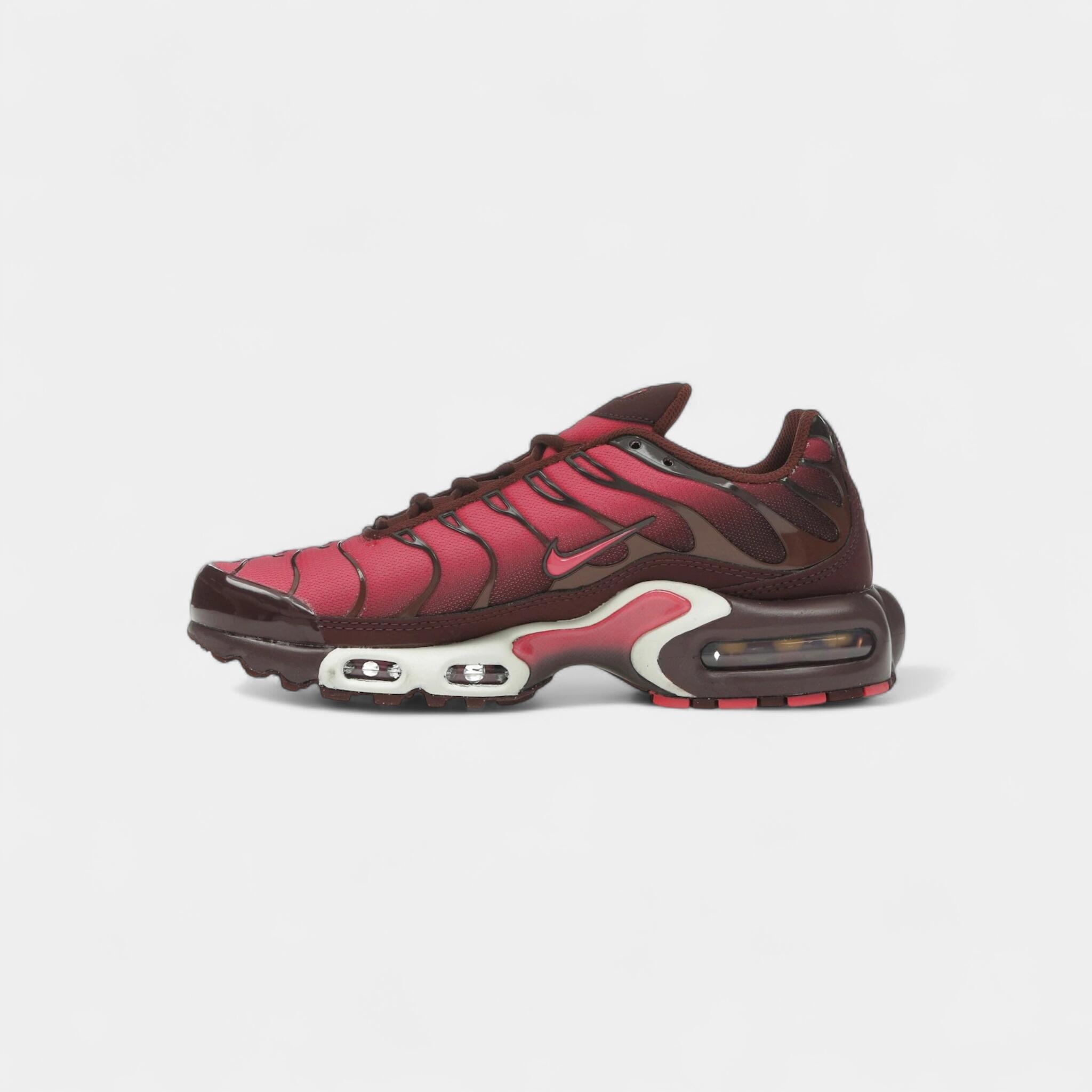 Nike Air Max Plus Burgundy Crush (Women's) 4/4