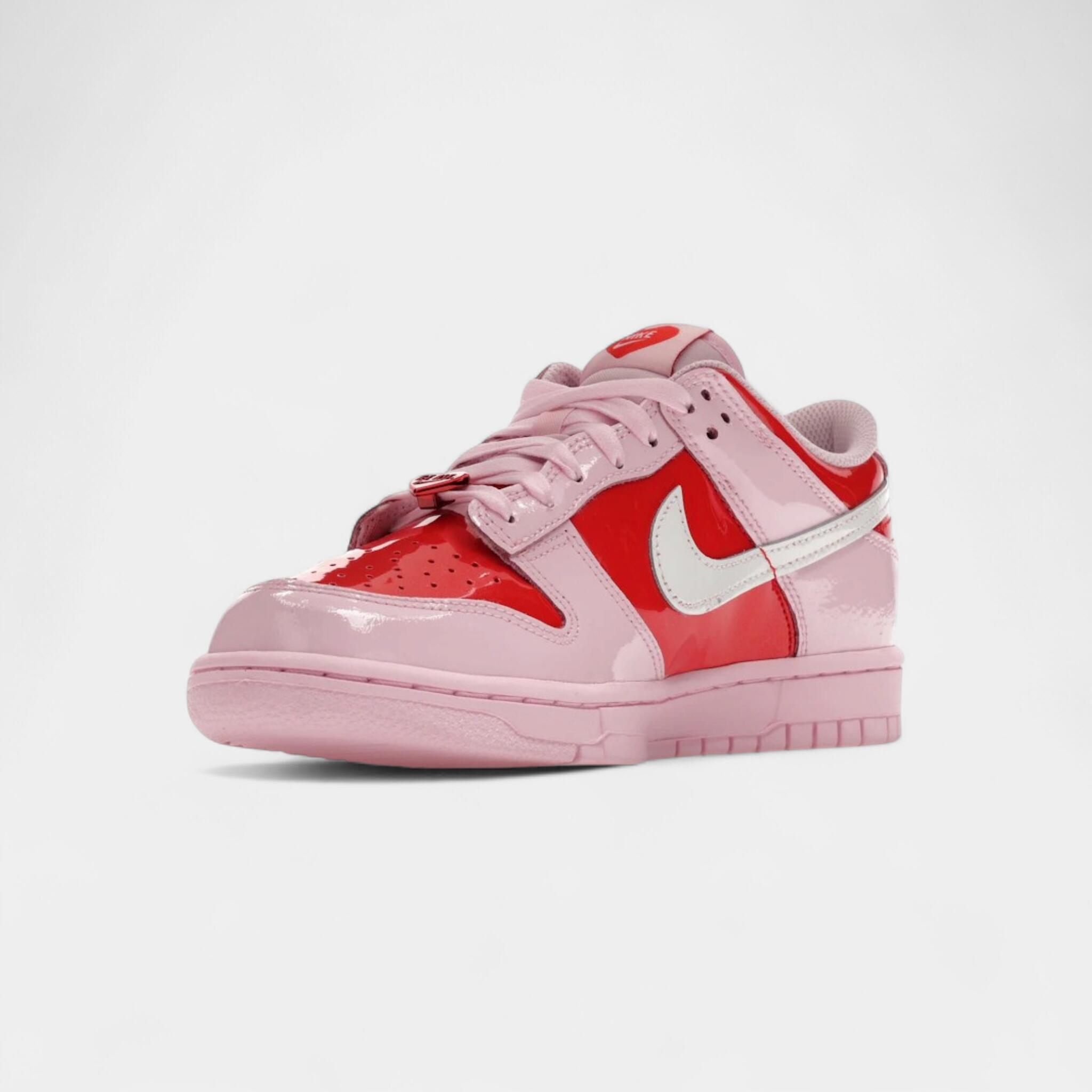 Nike Dunk Low Valentine's Day (2026) (GS) 3/5