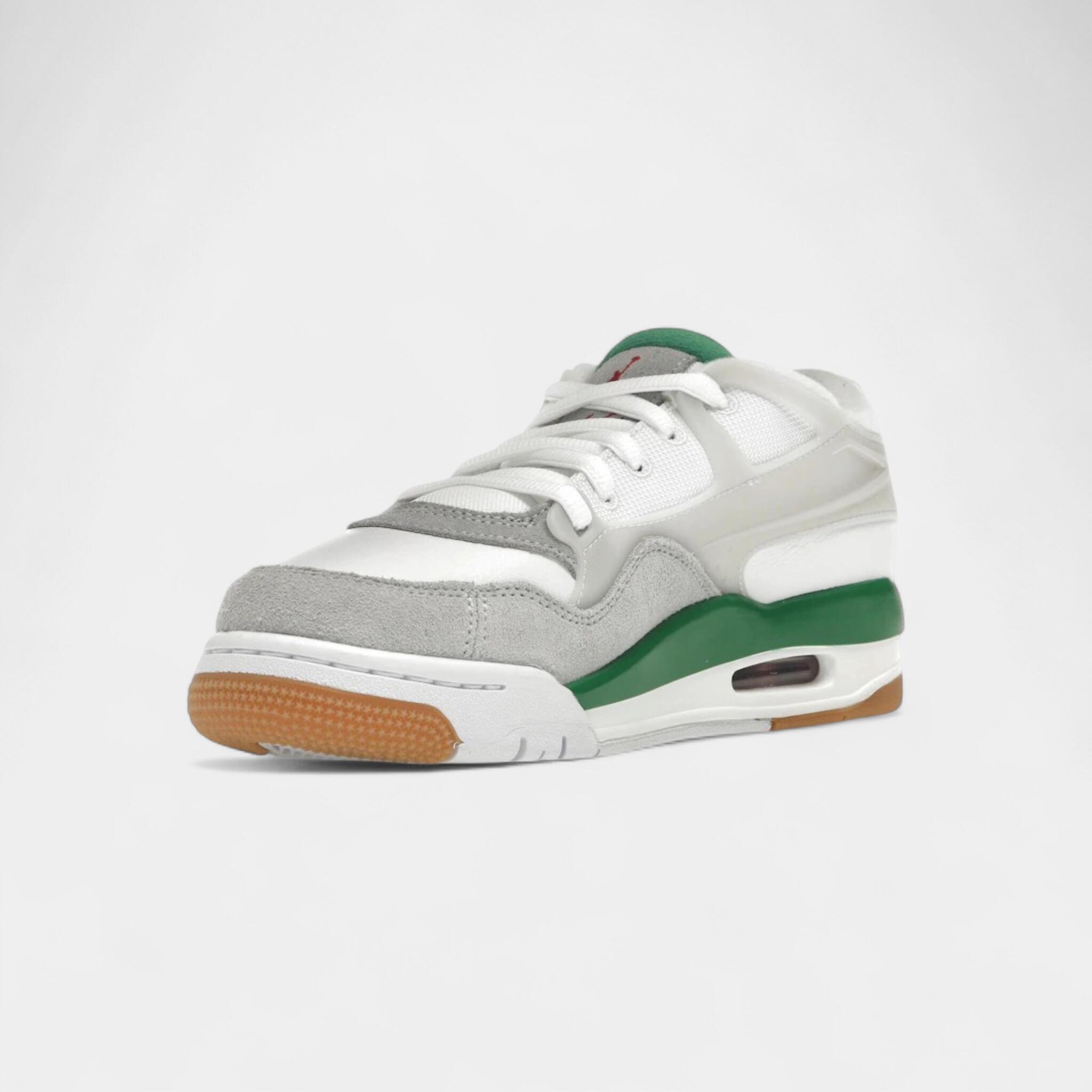 Jordan 4 RM Pine Green 3/4