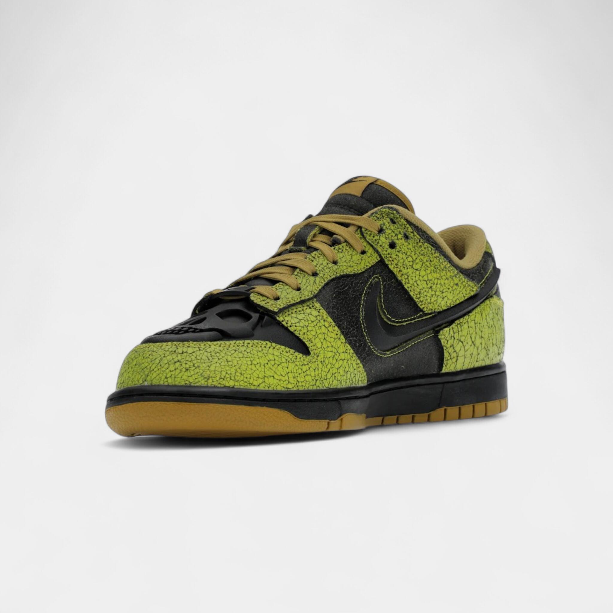 Nike Dunk Low Retro QS Halloween Skull 3/5