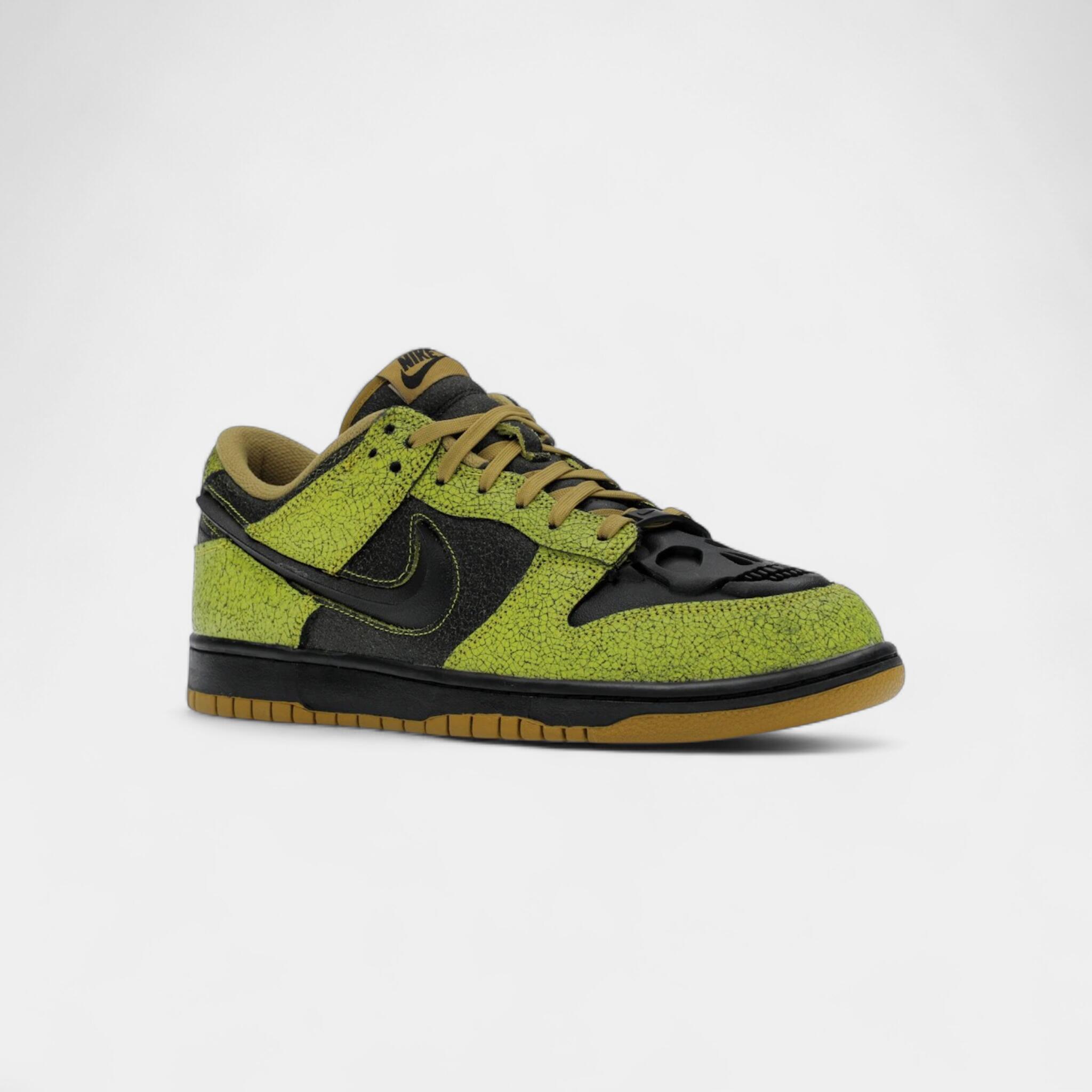 Nike Dunk Low Retro QS Halloween Skull 2/5