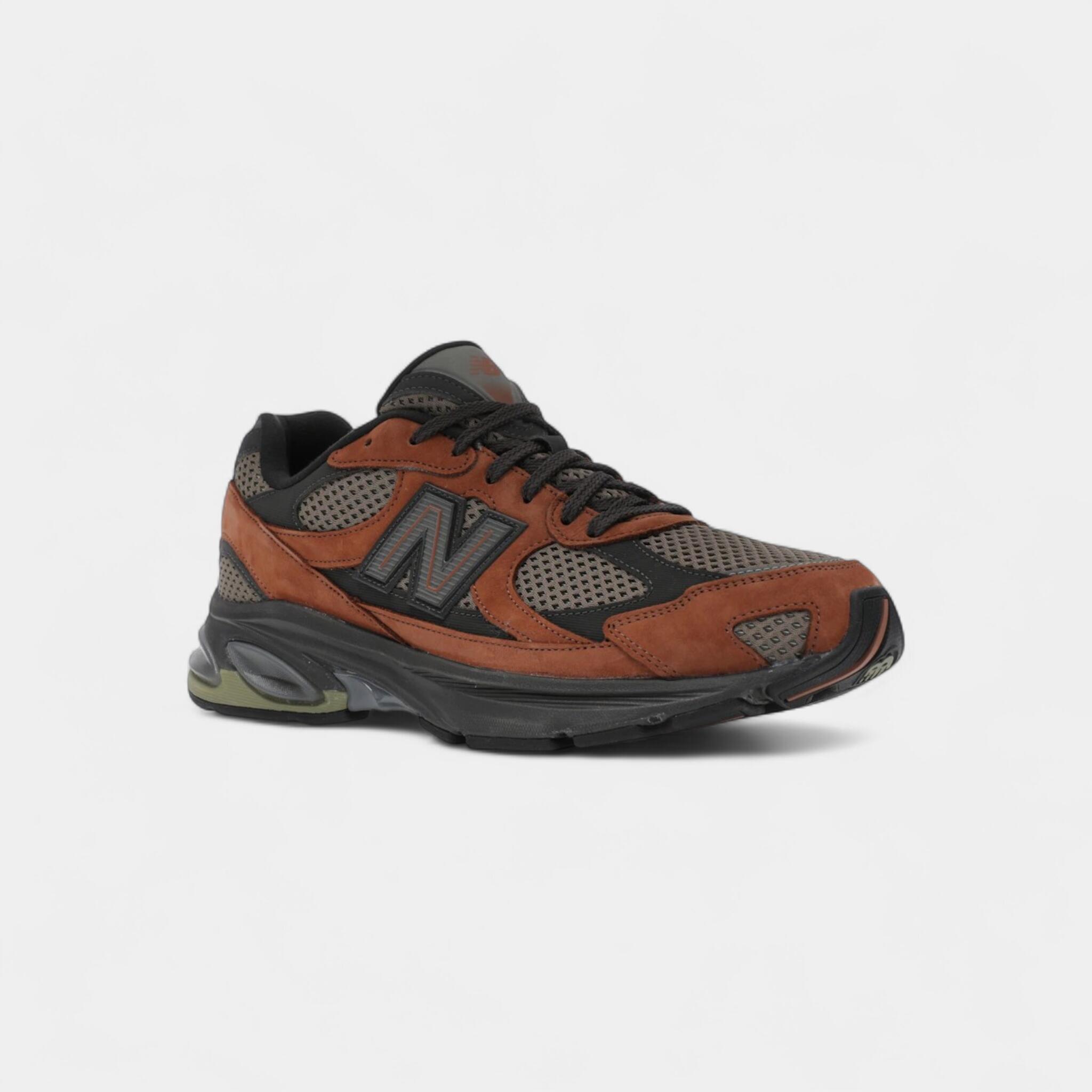 New Balance 2010 Brown 2/5