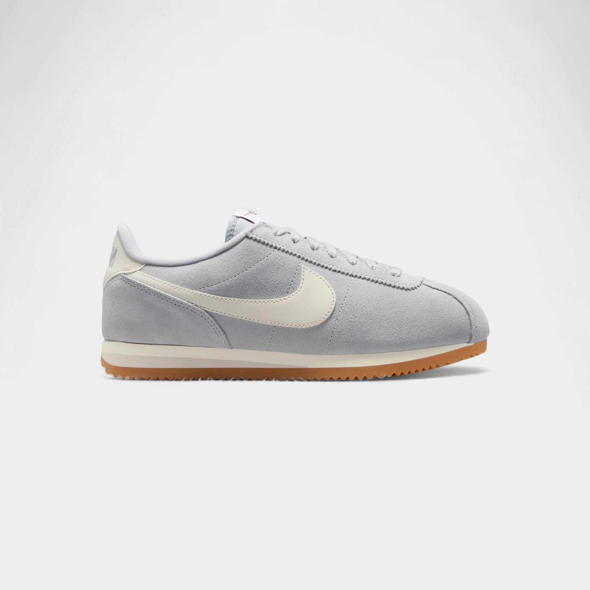 NIKE picture