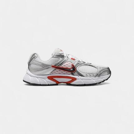 Nike V5 RNR White Picante Red Vast Grey Black (Women's)