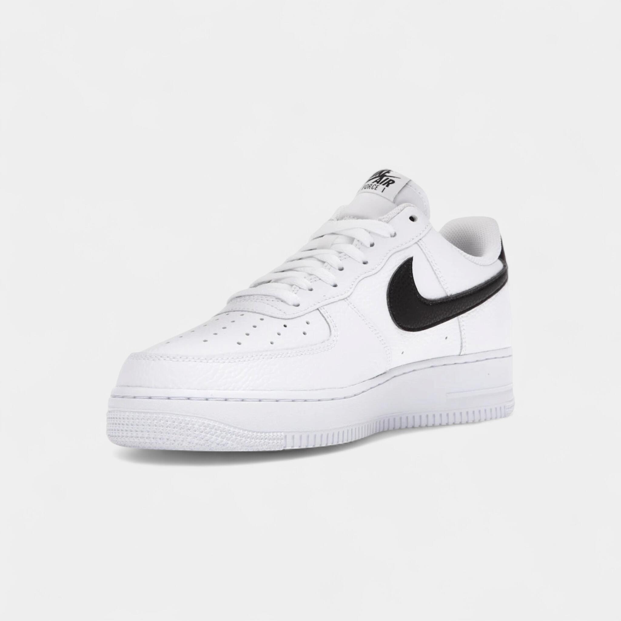 Nike Air Force 1 Low '07 White Black Pebbled Leather 3/5