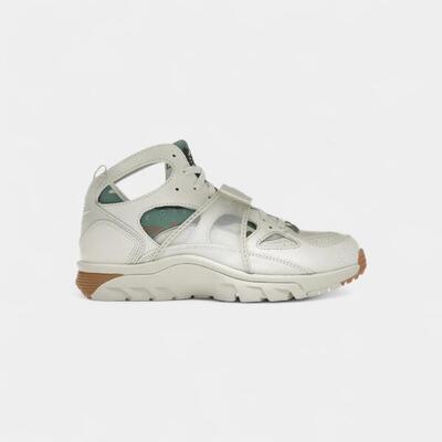 Nike Air Trainer Huarache Corteiz Light Bone
