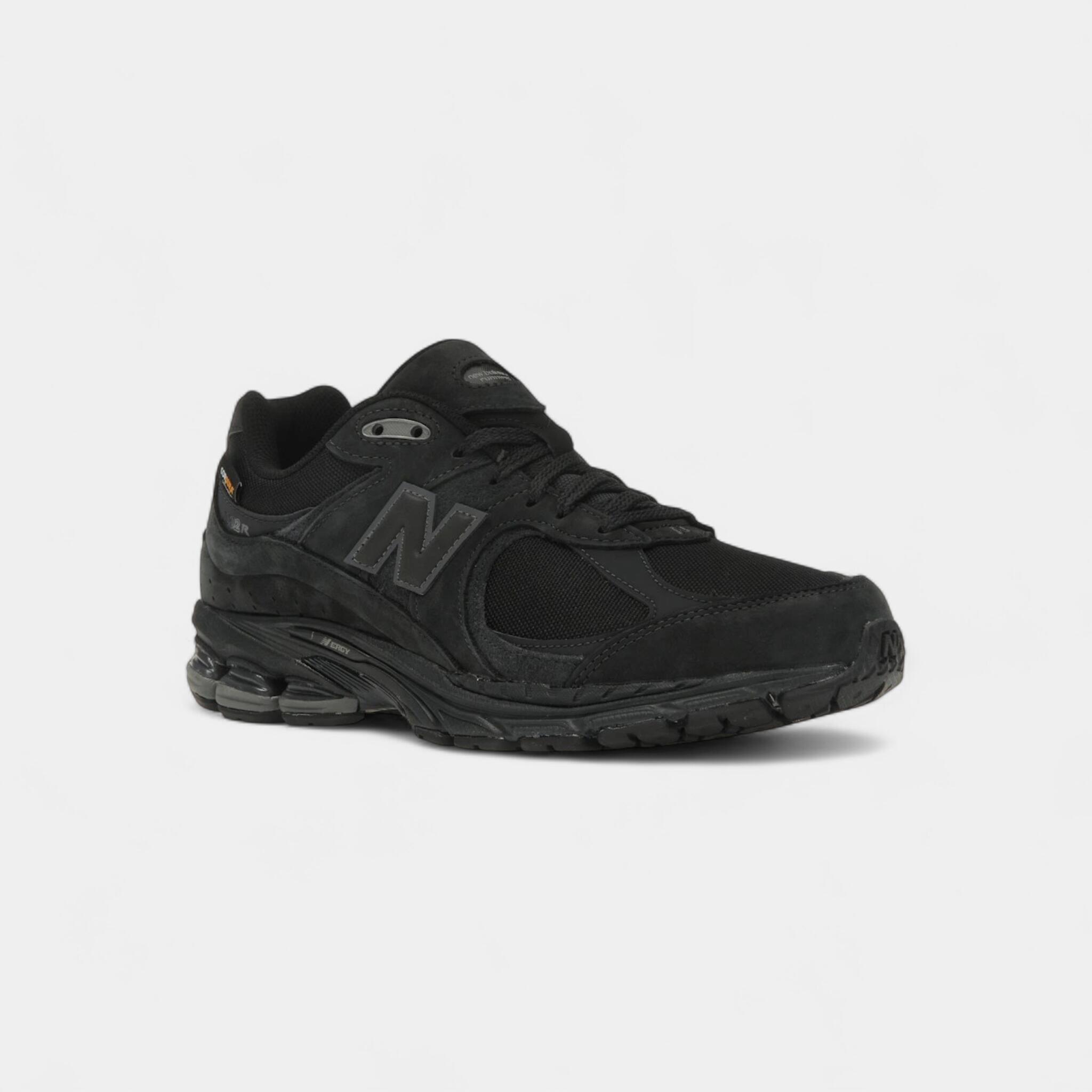 New Balance 2002R Cordura Phantom Black 2/5
