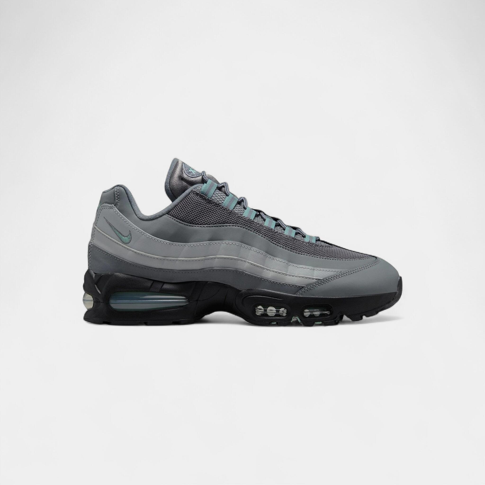 NIKE picture