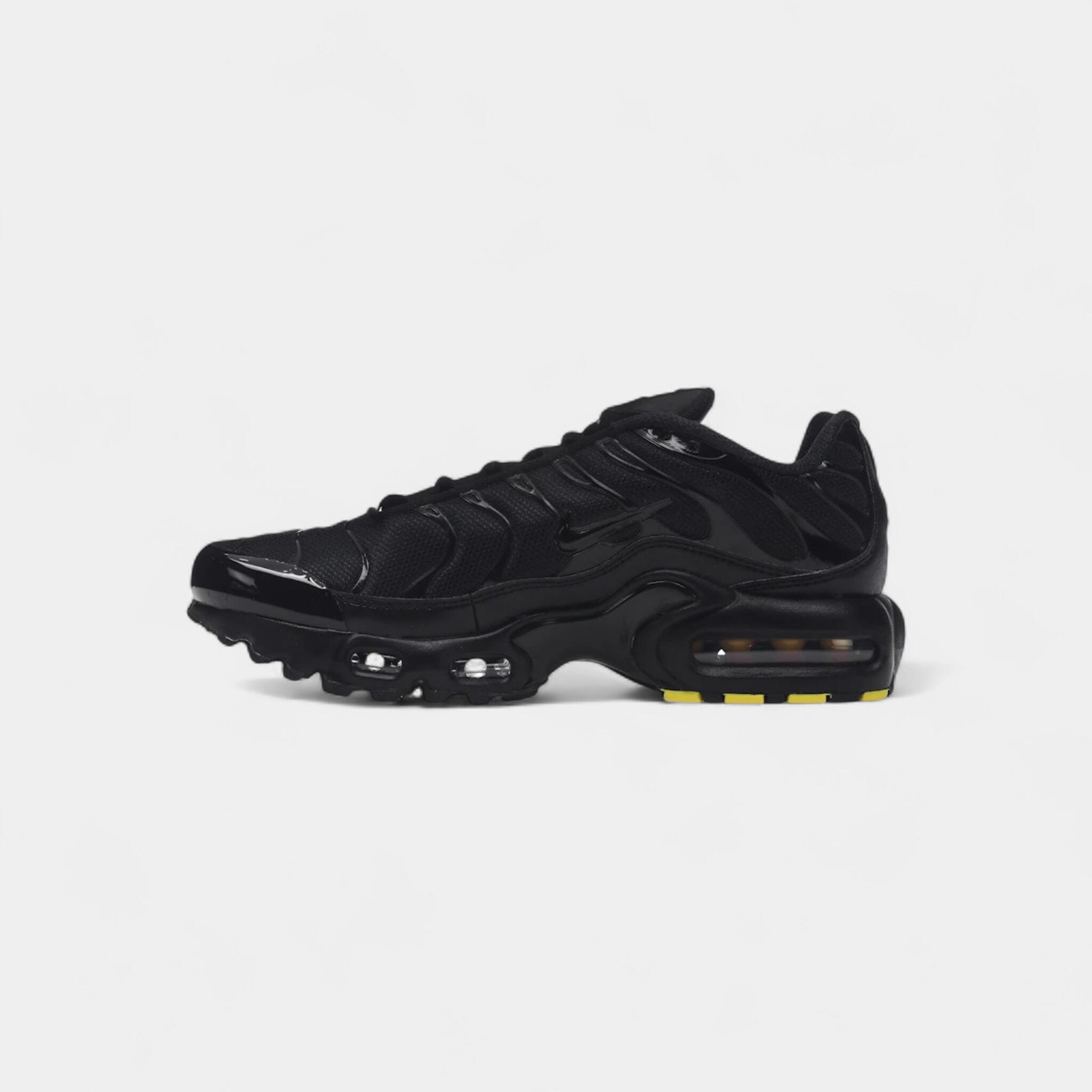 Nike Air Max Plus Triple Black (GS) 4/4