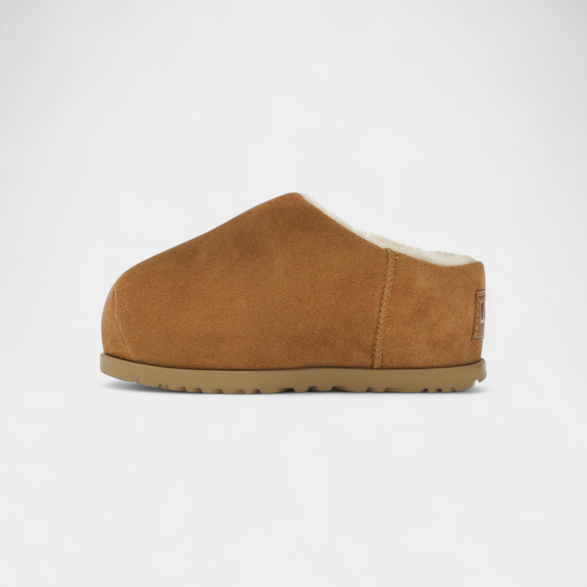 UGG Pumped Slide Chestnut (Women's) 4/5