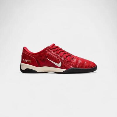 Nike total 90 3 se fire red snakeskin (women's)