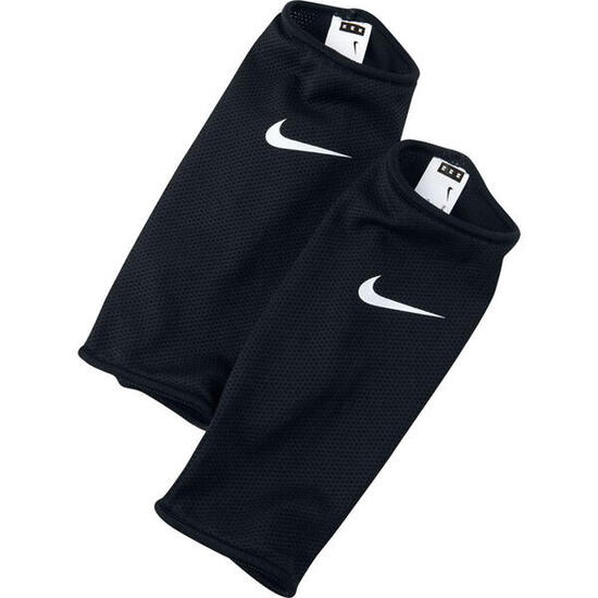 Getry Piłkarskie Nike