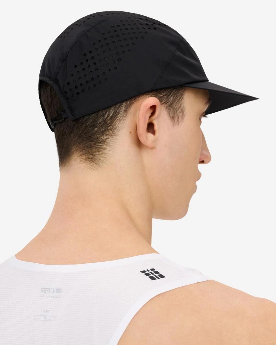 Czapka do biegania z daszkiem Pro Run Ultralight unisex 6/7
