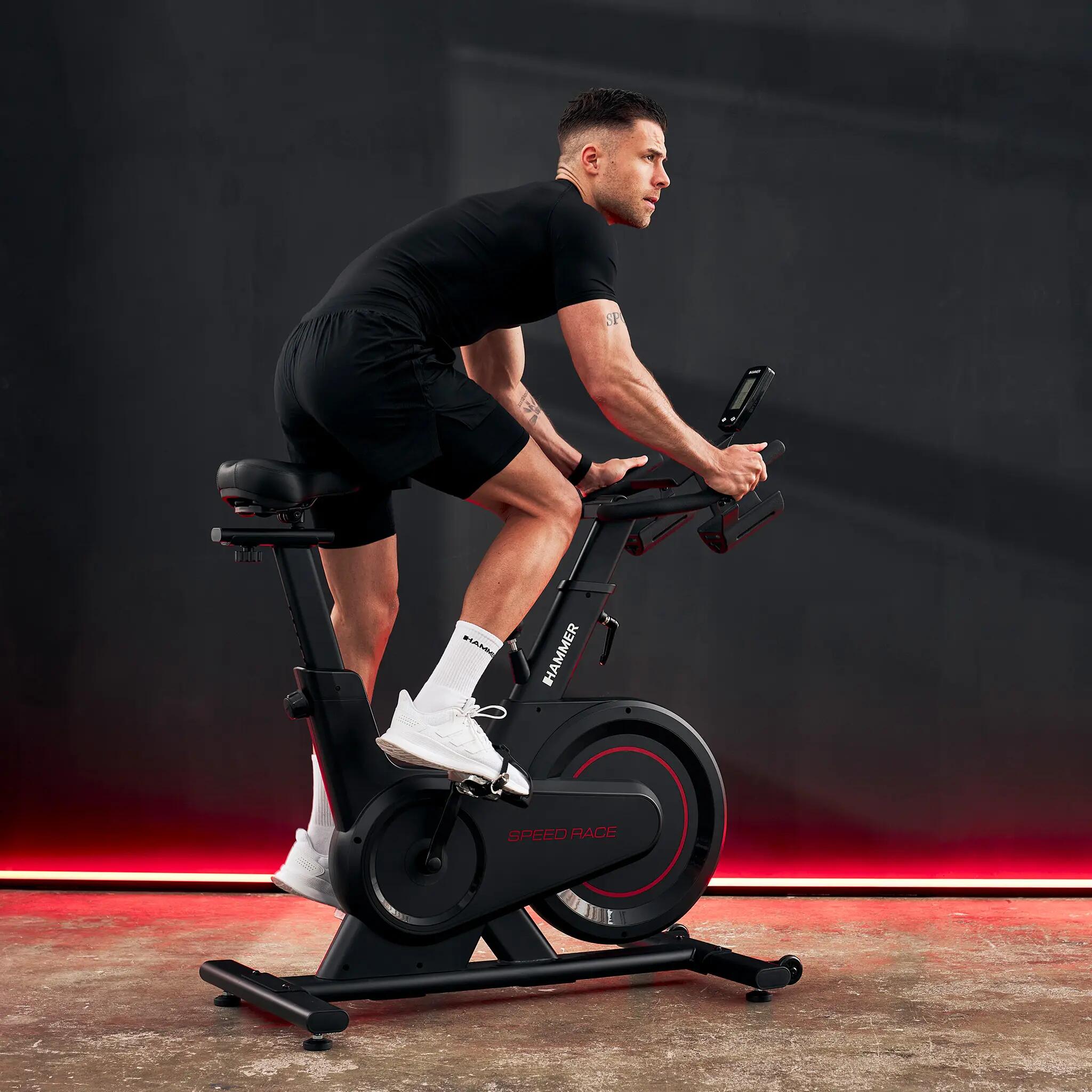 Indoor Cycling Bike Race - Heimtrainer 2/9