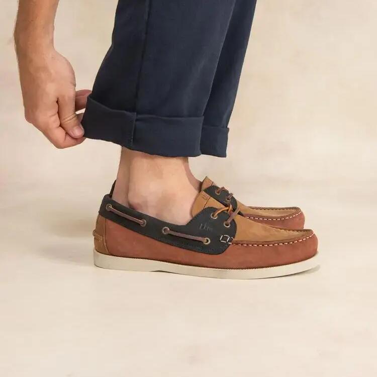 Leather boat shoes TBS Phenis
