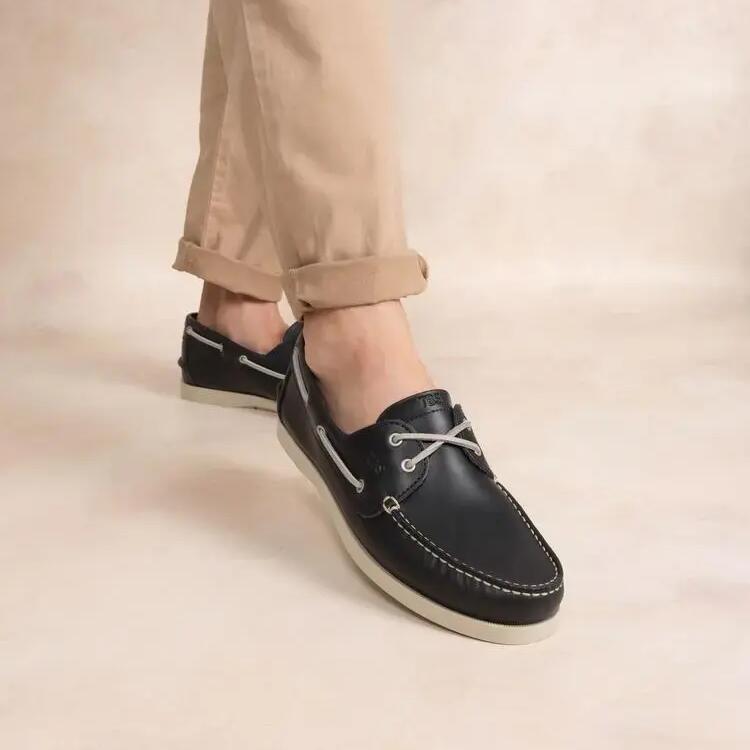 Phenis Men's Boat Shoe