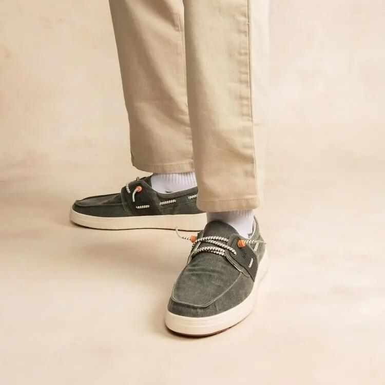 GREY / WHITE / BROWN
