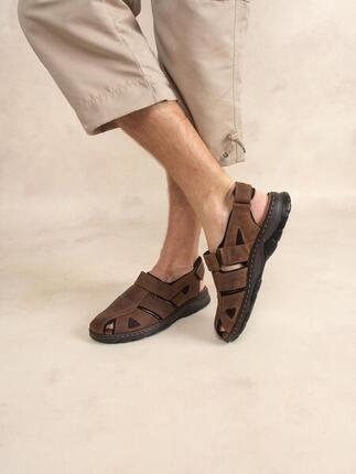 Sandales plates homme JOCELIN Coffee - cuir, fermeture velcro