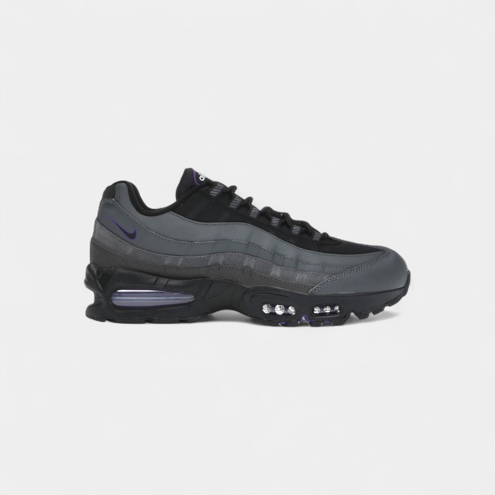 NIKE picture
