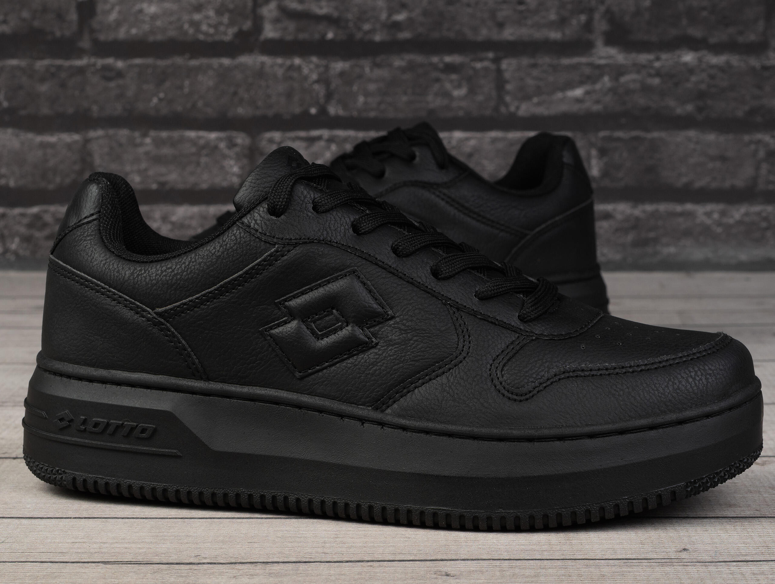 Buty damskie sportowe Lotto PALIOT PF 2/6