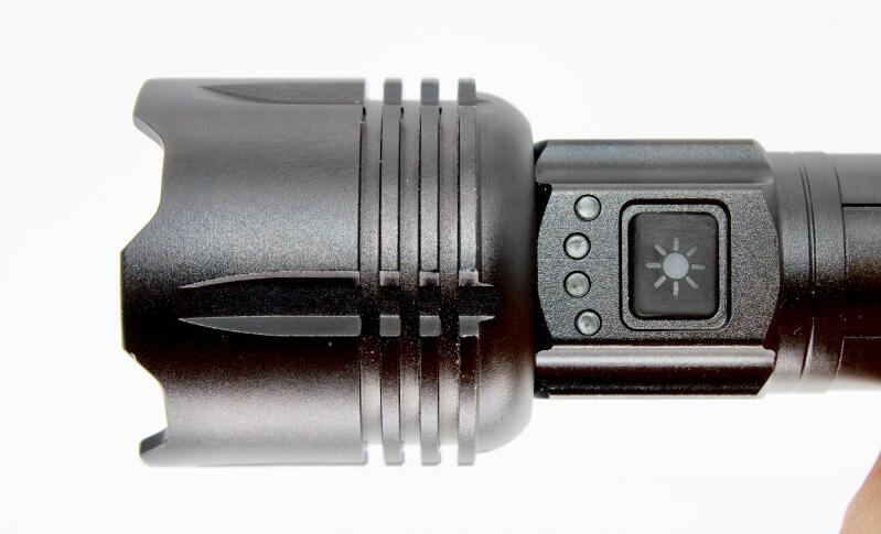 Lampe Torche Robuste MAX100 - 800 Lumens / Rechargable 7/7