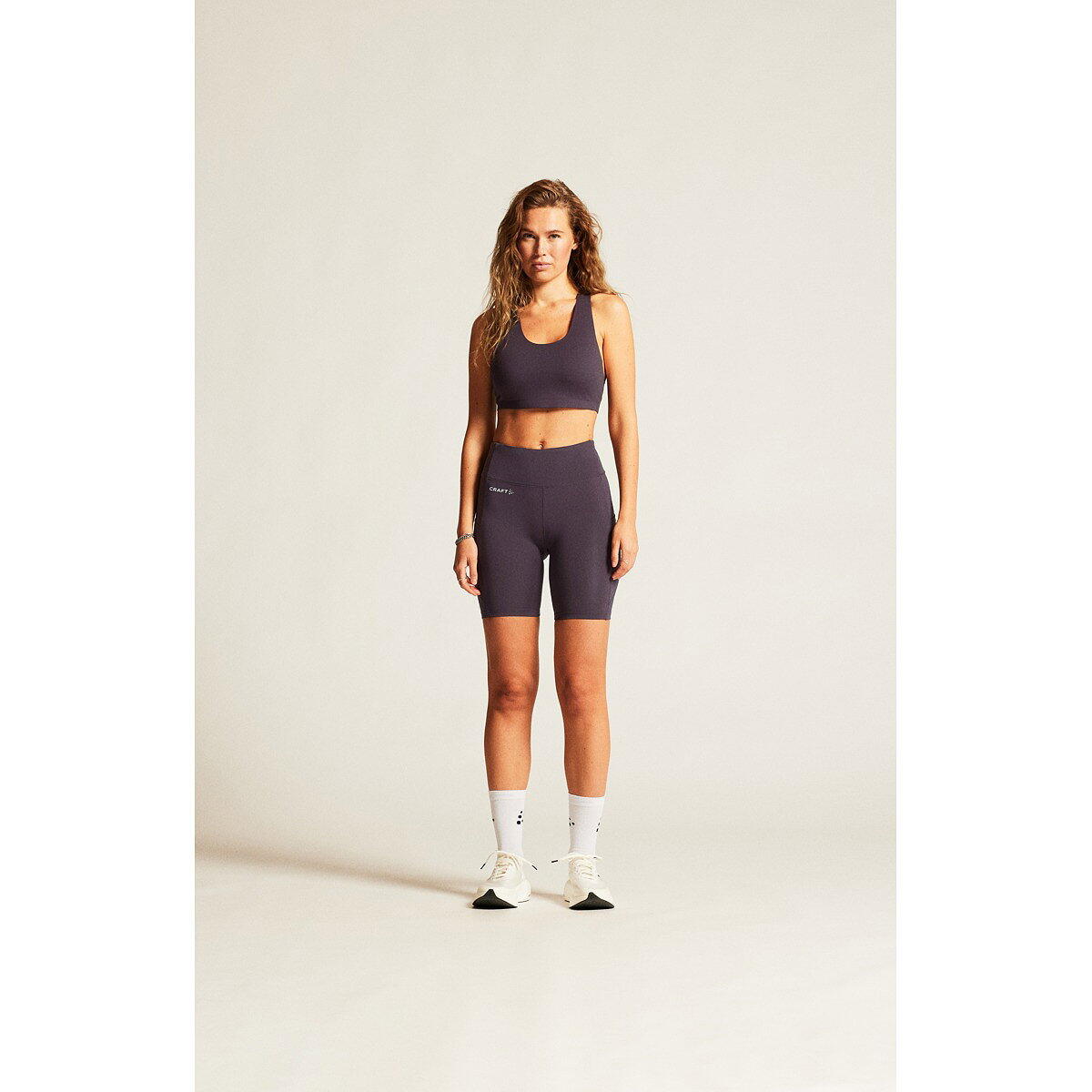 Craft Adv Essence Tights 2 Running Short Dames - Dk Plum. 2/5
