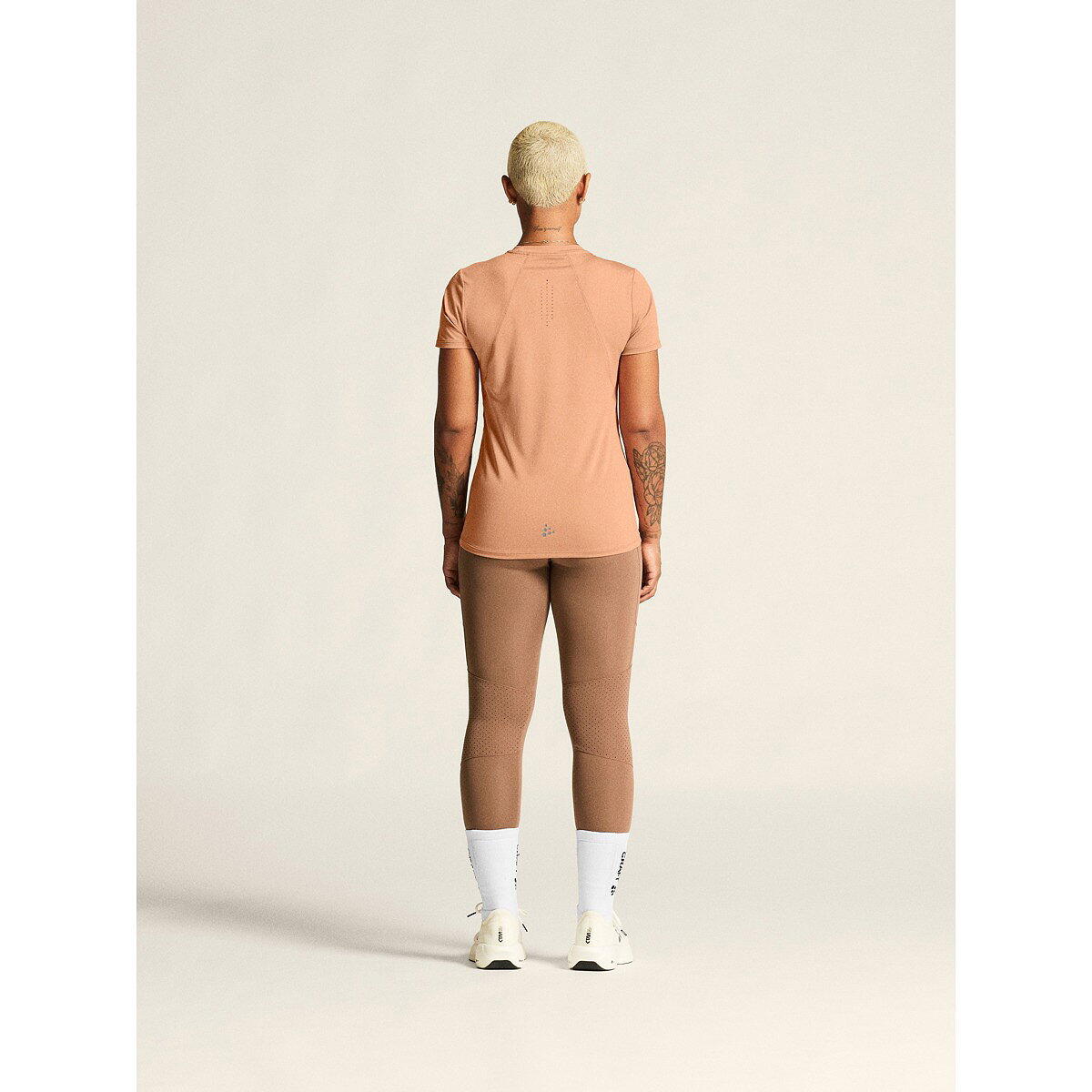 Craft Adv Essence 2 hardloopshirt dames - Light Syrup 3/5