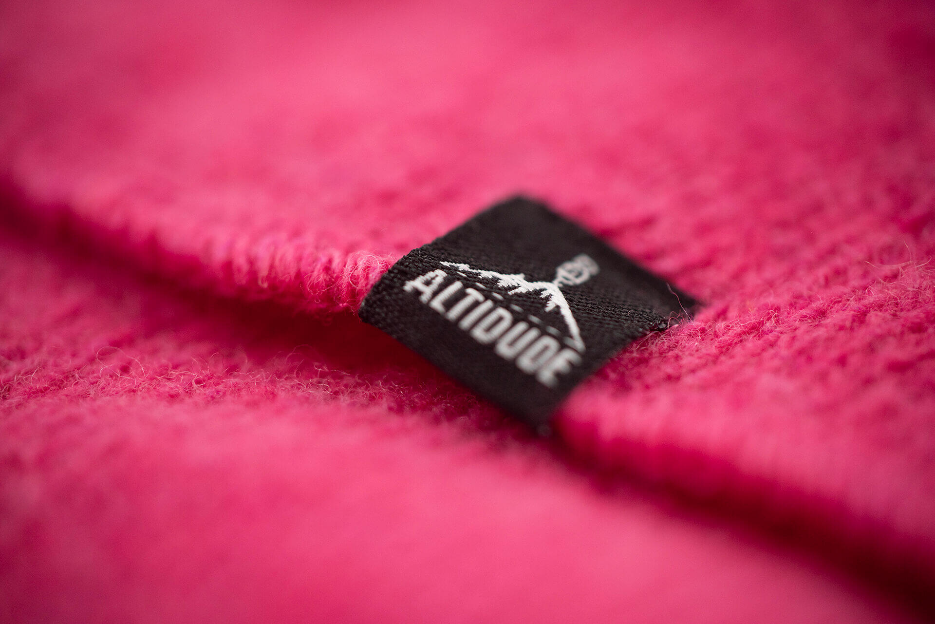 Wedge – Magenta 3/7