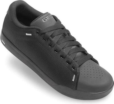 Paar giro deed schoenen zwart