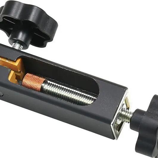 IceToolz 54P5 Hydraulic Hose Tool