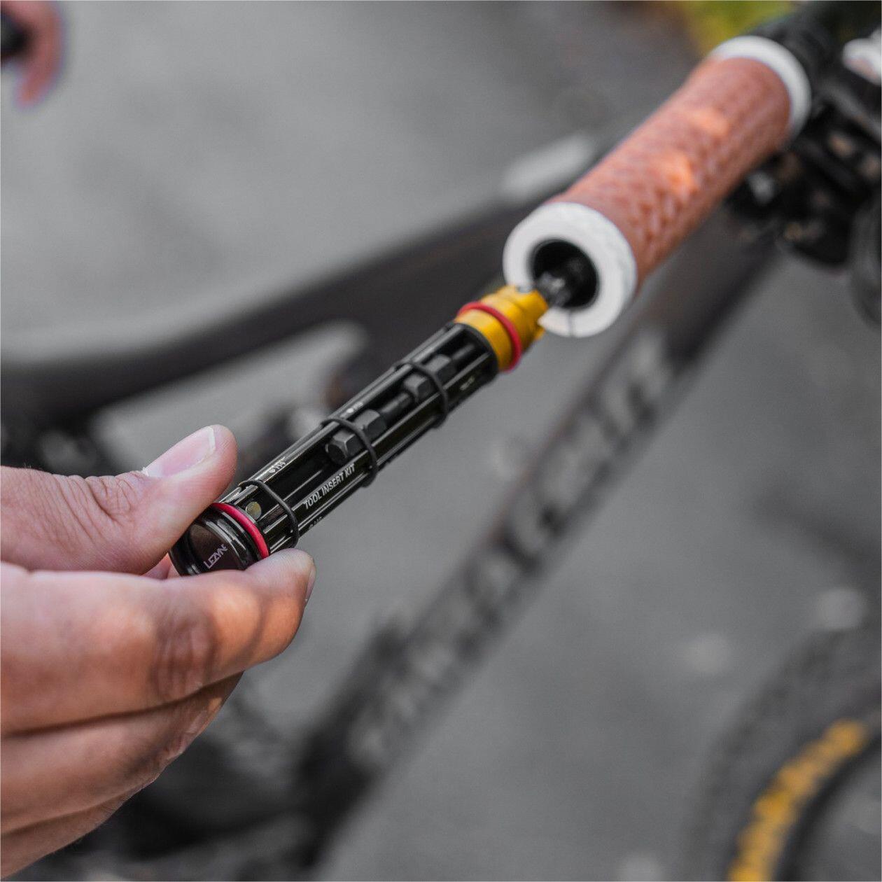 Kit de Réparation Tubeless + Multi-Outils Lezyne Dual Insert Kit