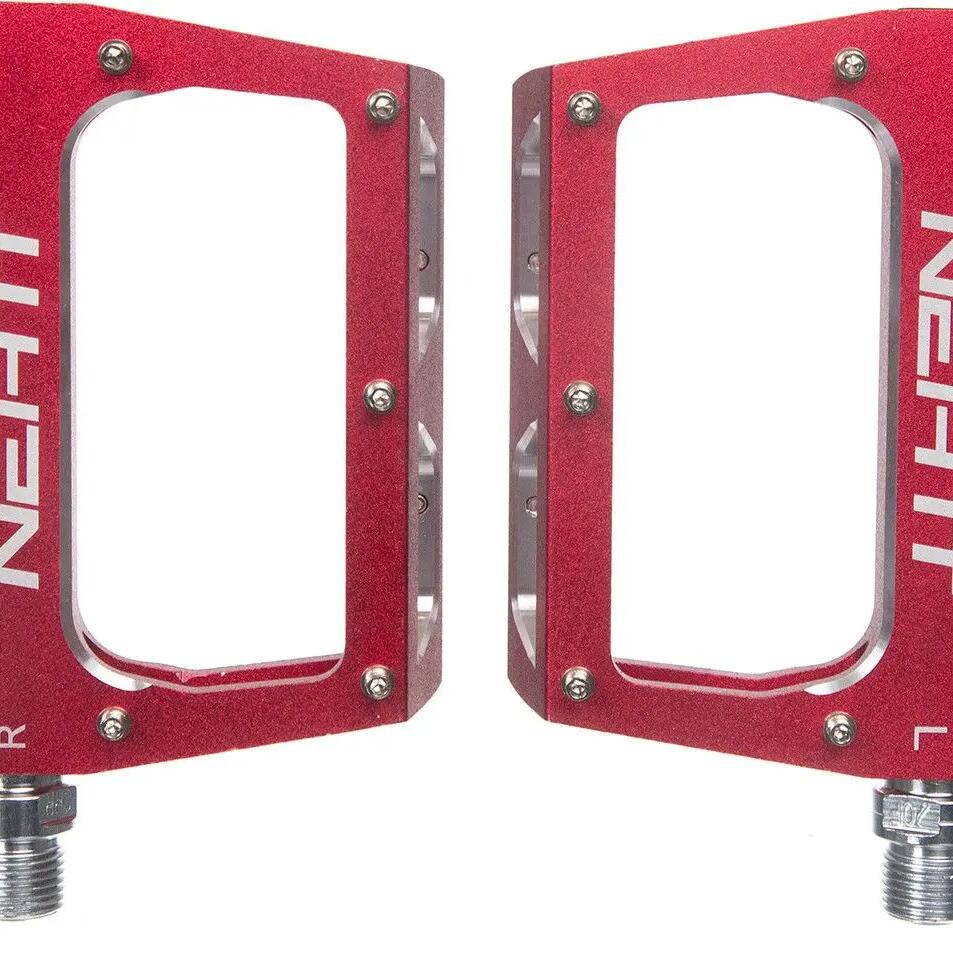 Pair of Neatt Attack V2 XL 11 Pin Flat Pedals Red