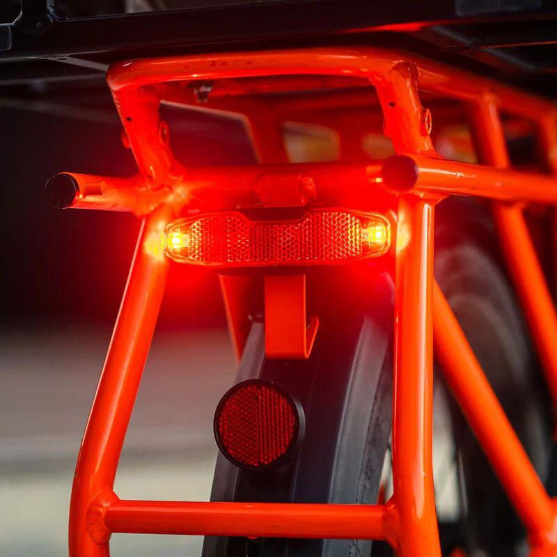 luz trasera bicicleta Lezyne Eb Super 4/4