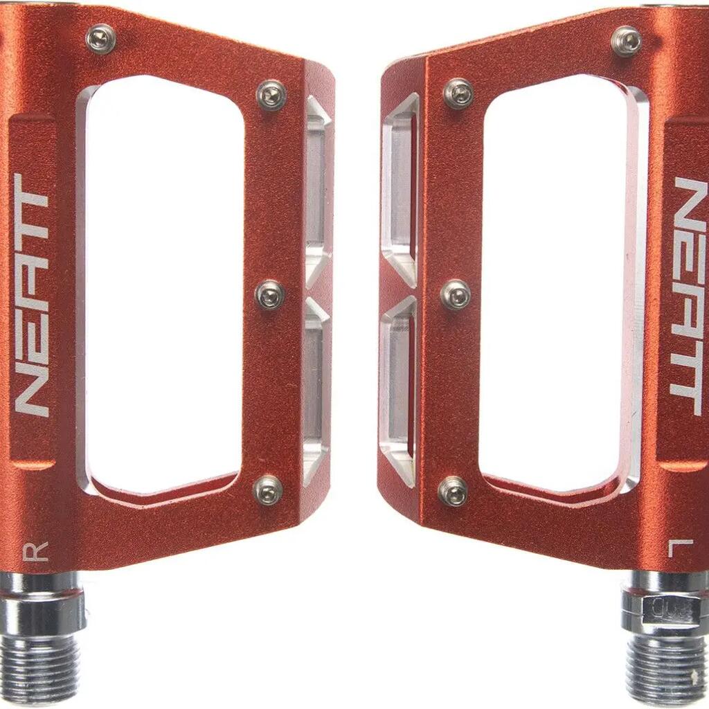 Pair of Flat Pedals Neatt Attack V2 8 Pins Orange