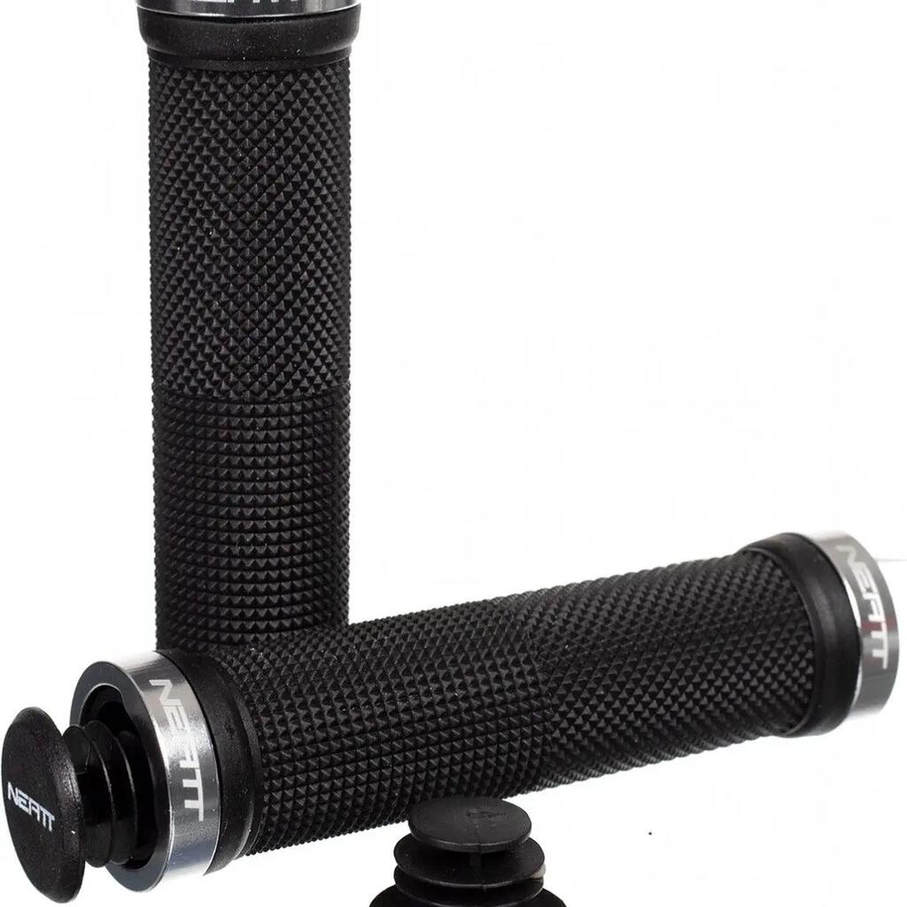 NEATT Pair of RACE Grips Black Silver