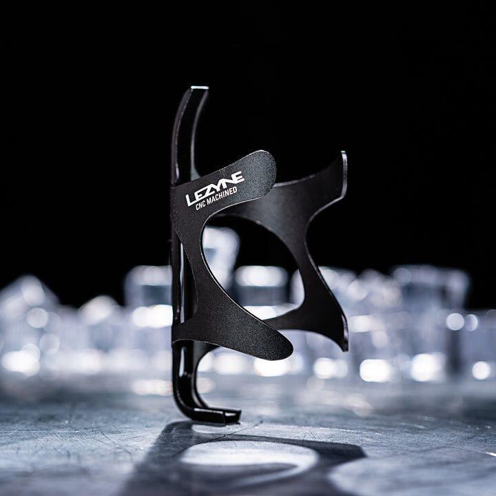 Portabidón Lezyne de aluminio CNC negro 2/2