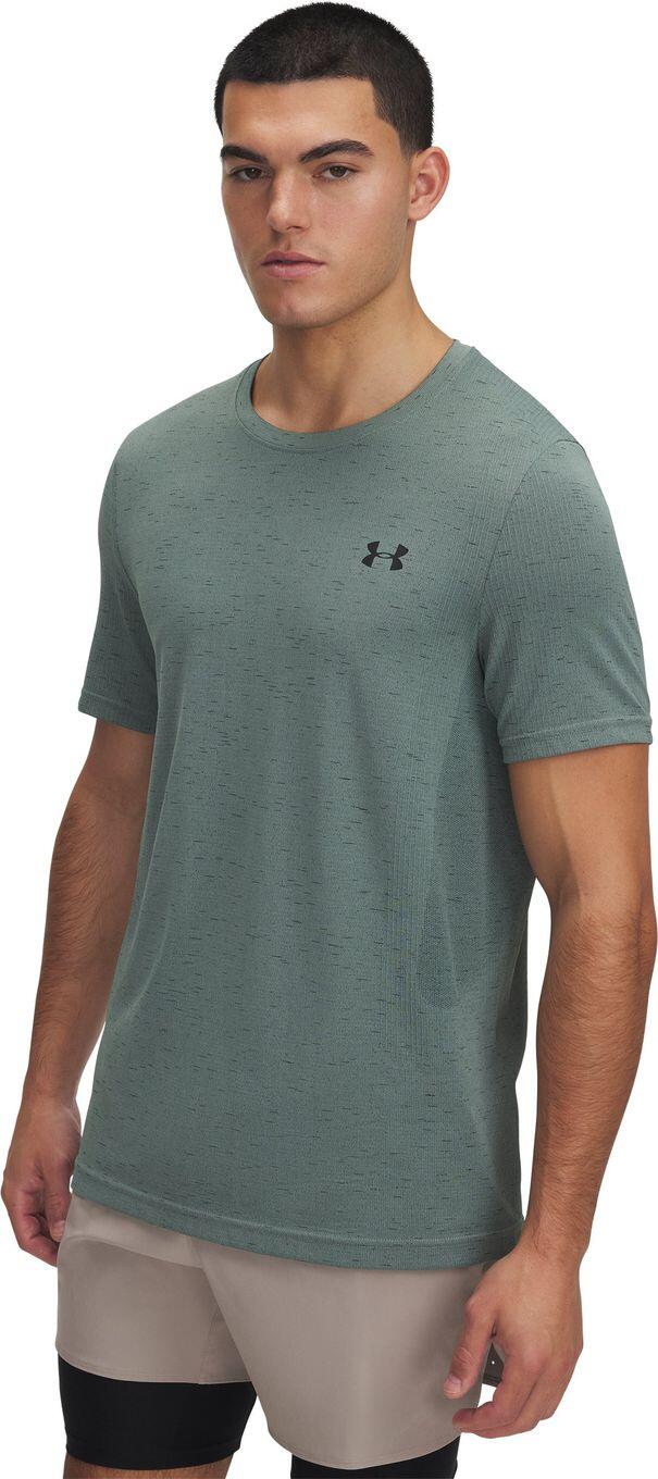 UNDER ARMOUR picture