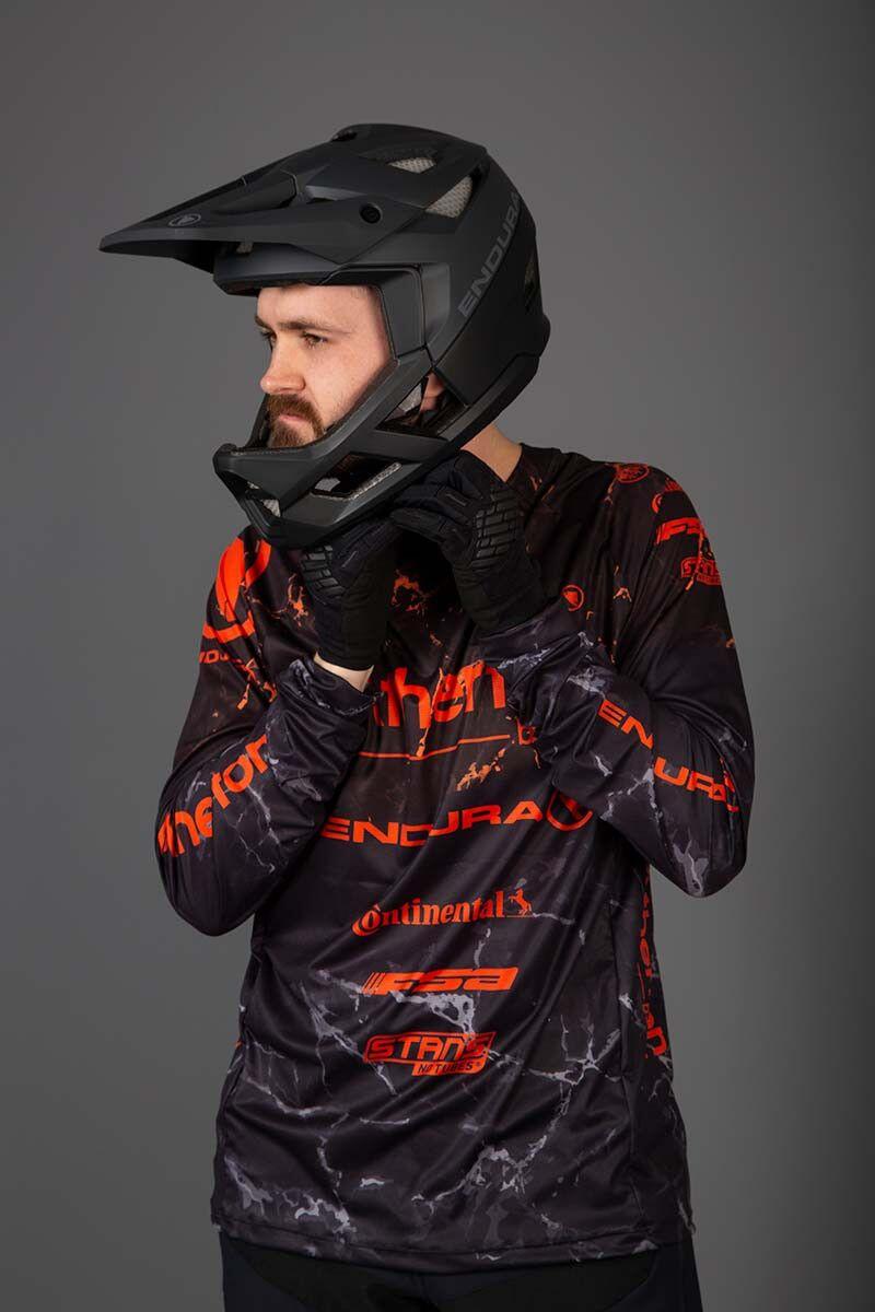 Helma Endura MT500 celotvářová černá 3/5