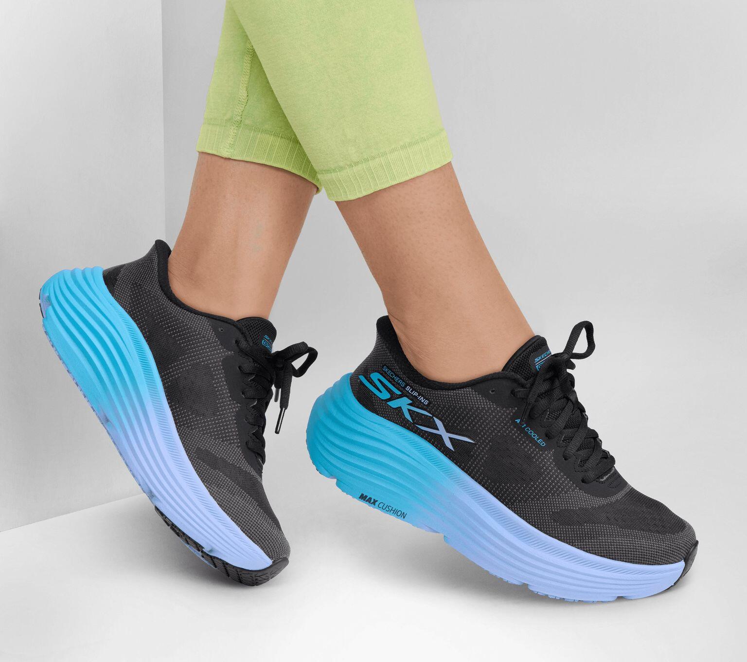 Chaussures Running Skechers Slip-ins Max Cushioning Endeavour Hallandale Noir/Bl 6/7