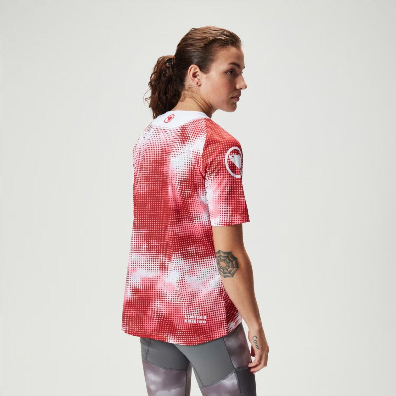 Maillot Manches Courtes Femme Endura Nuage de Pixels LTD Rouge 2/4
