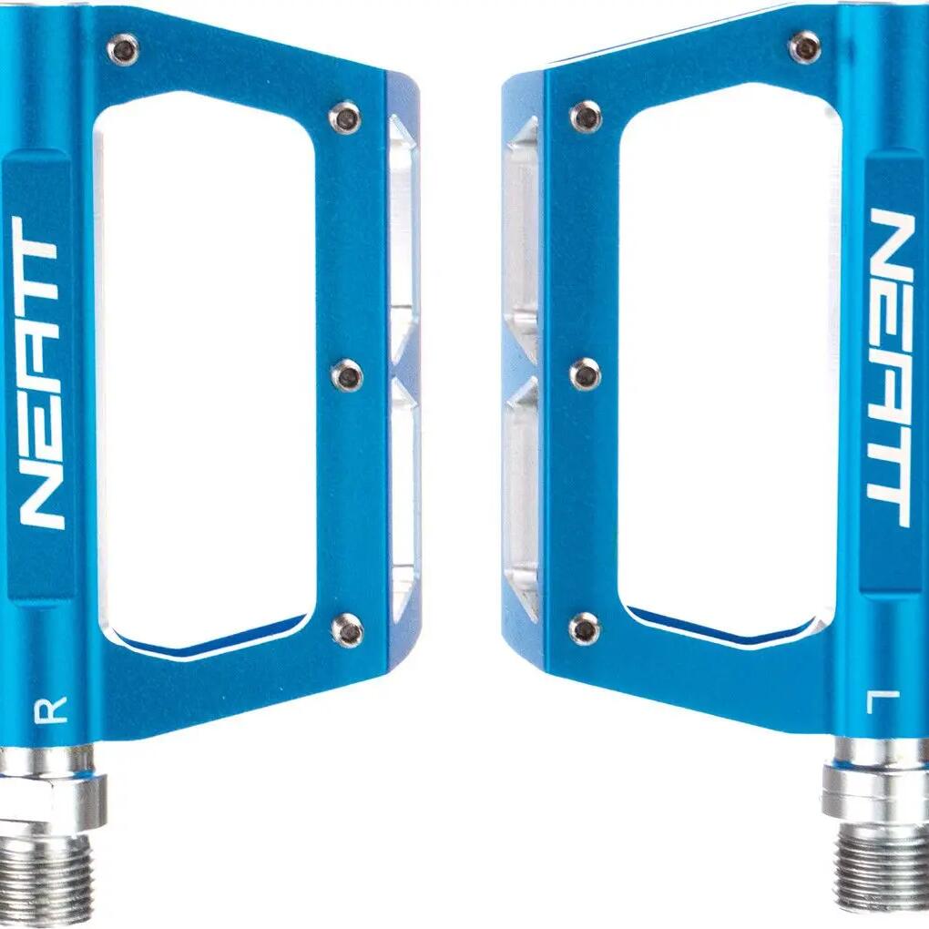 Pair of Neatt Attack V2 8 Pin Flat Pedals Blue