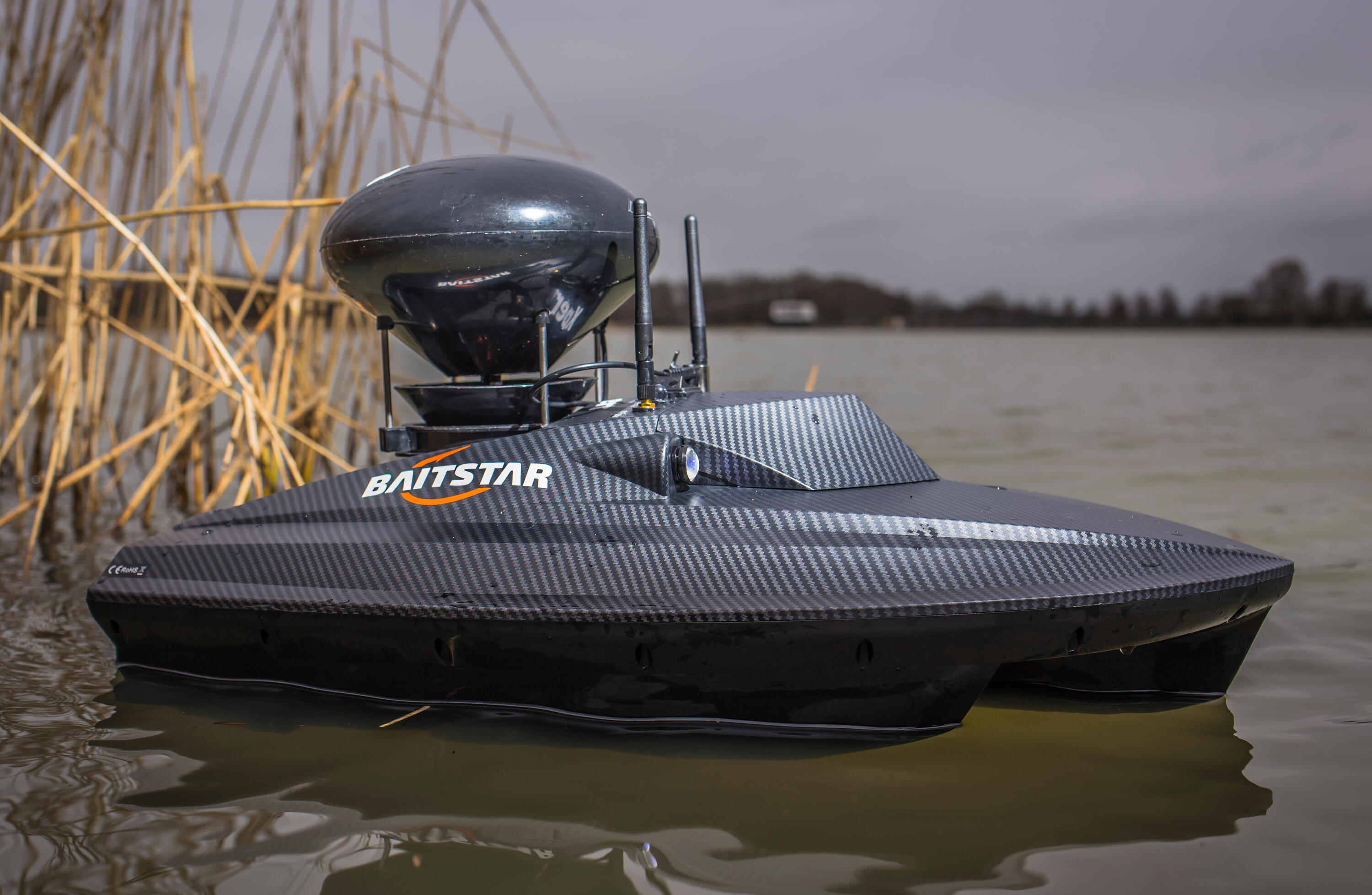 BaitStar Xpert AllinOne baitboat met GPS en Chirp+ sonar (Carbon) 7/7